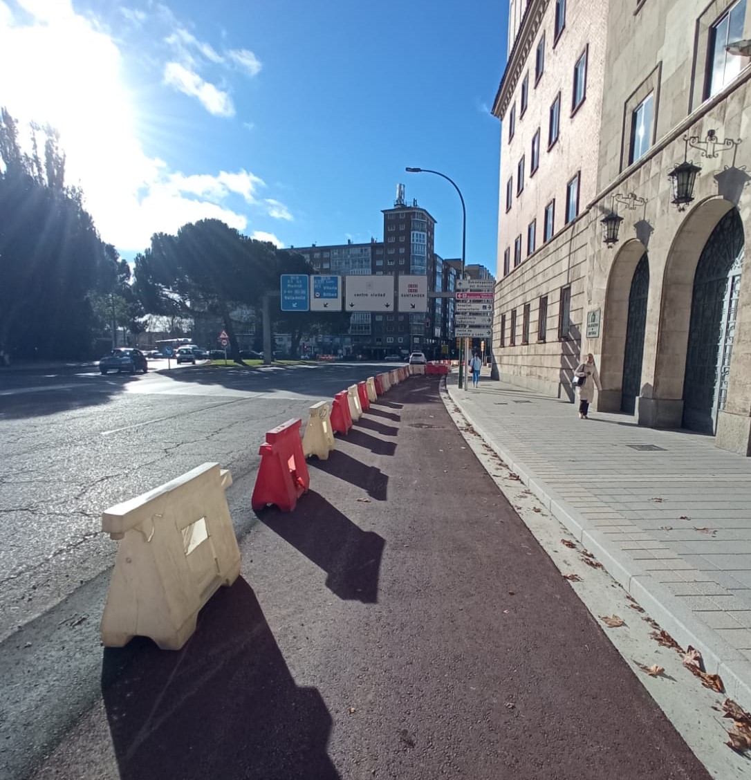  Listo el carril bici frente a la Subdelegación de Defensa